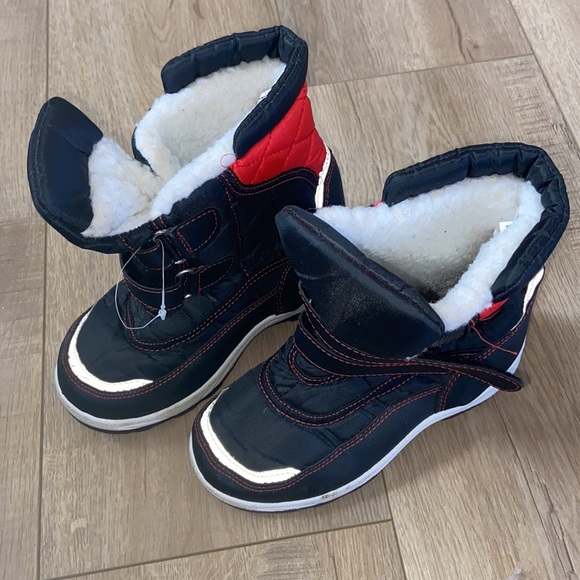 Snow boots - Picture 3 of 4